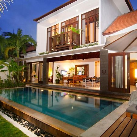 3Br Villa Erja - Minggu Villas Kerobokan  Luaran gambar